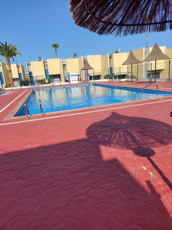 プラヤ・デ・ラス・アメリカス El Cortijo, Pool Viewヴィラ エクステリア 写真